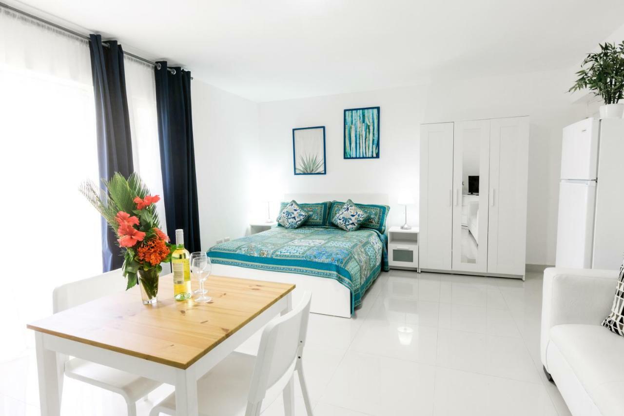 Tropicana Suites Deluxe Beach Club & Pool Punta Cana Bagian luar foto